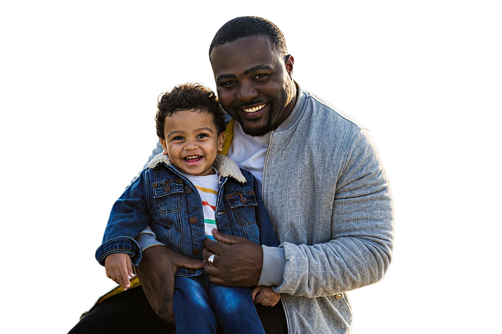 Pessoa sorrindo com criança no colo
